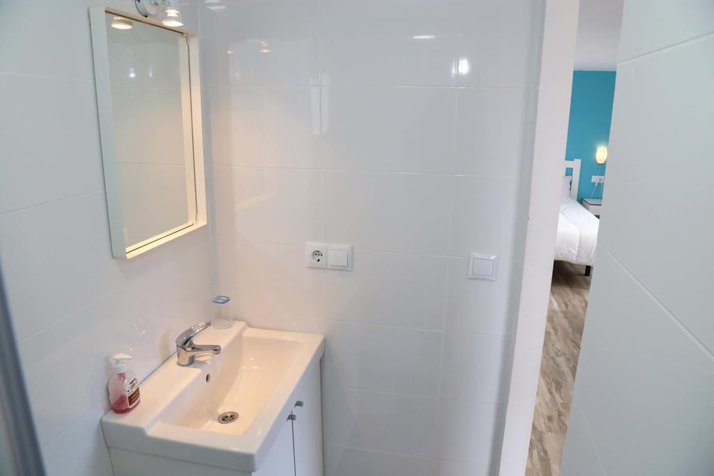 Villa Ana Apartments เบนิดอร์ม ภายนอก รูปภาพ